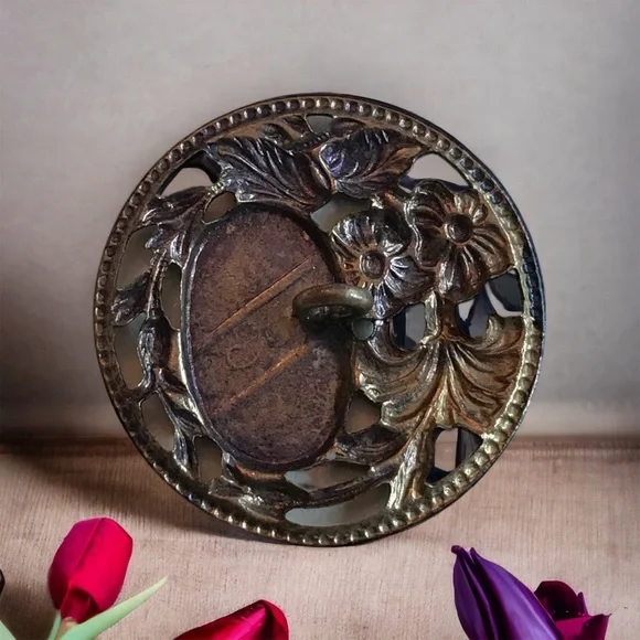 Vintage Victorian Antique Black Metal Geometric and Floral Button - Picture 2 of 5